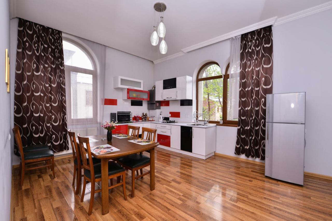 Apartment Kera Kutaisi Eksteriør bilde