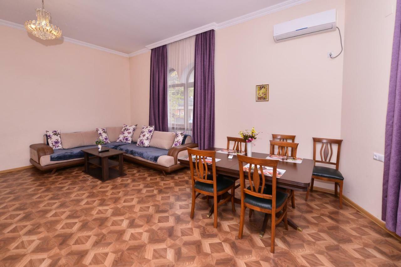Apartment Kera Kutaisi Eksteriør bilde